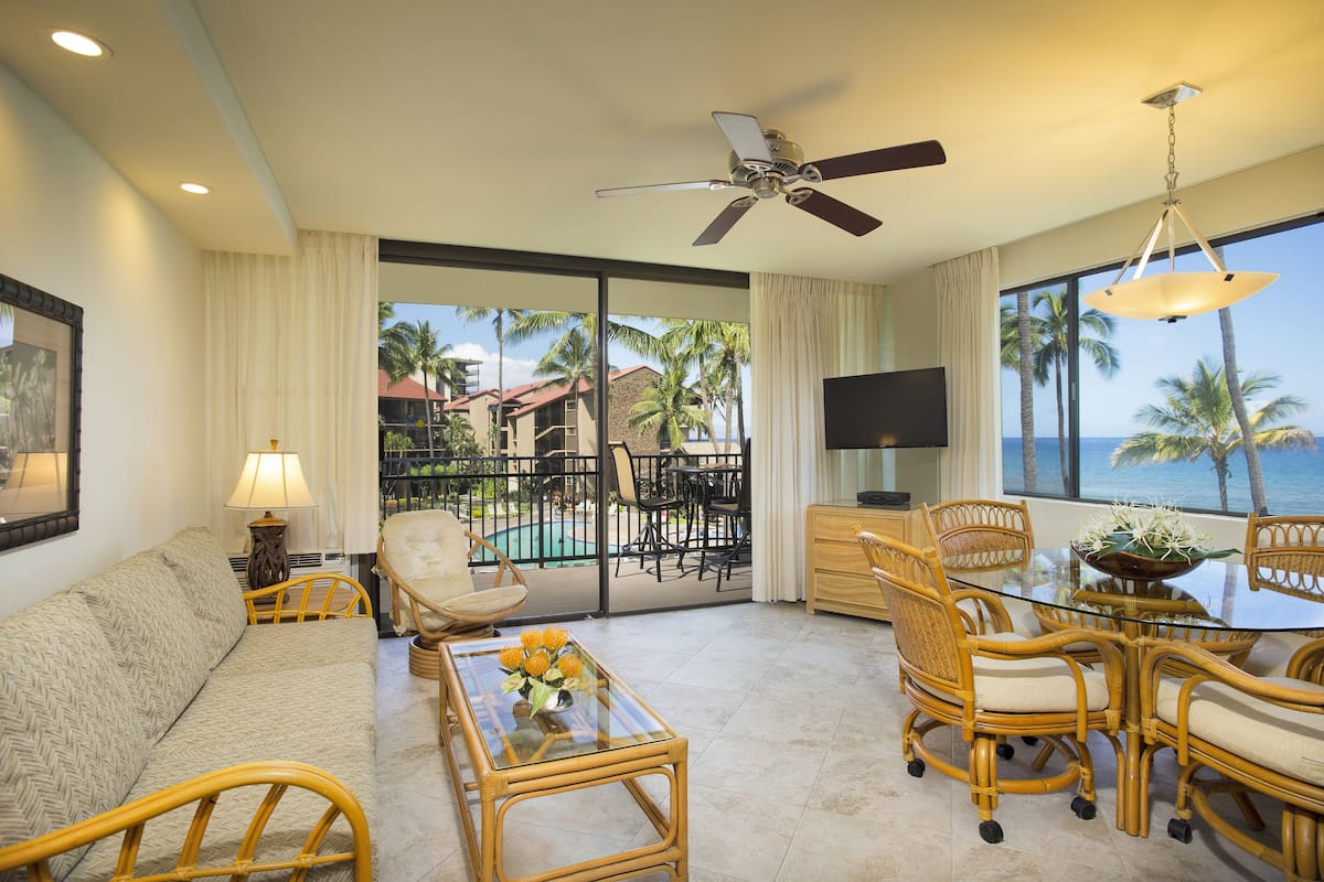 2 bedrooms, in-room safe, individually decorated, individually furnished