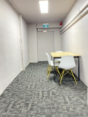 Hallway - HIT Hostel (Auckland)