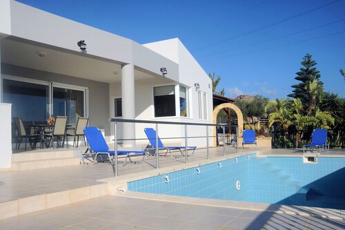 Villa Panorama with astounding and relaxing view