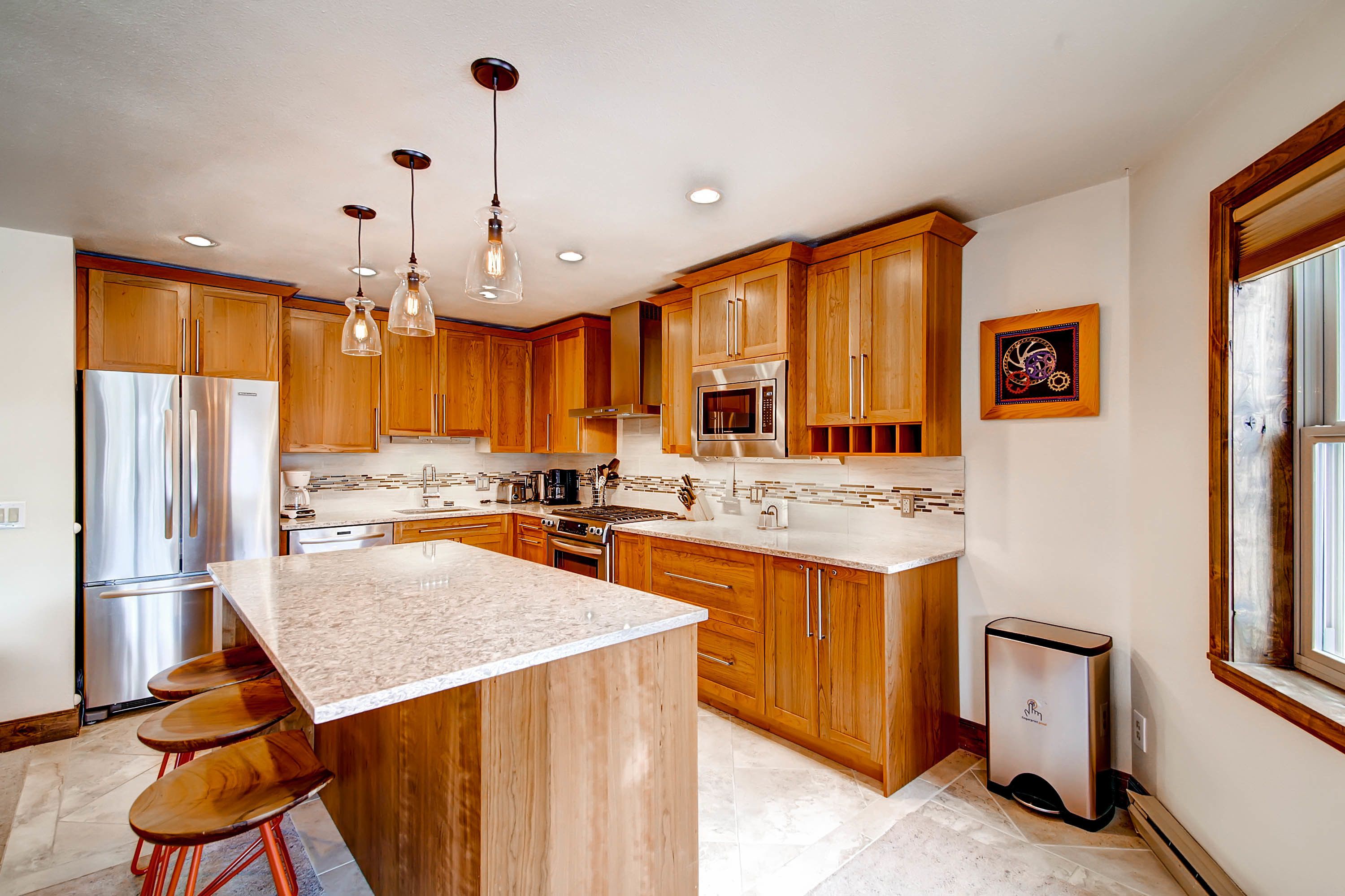 Condo Premium | Bếp riêng | Tủ lạnh, lò vi sóng, lò nướng, bếp nấu 