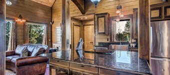 Magic Carpet: Sleeps 4. Featured on Married at First Sight