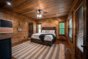 2 bedrooms, free WiFi, bed sheets, wheelchair access - Deer To My Heart: Sleeps 6 + Game Room (Broken Bow)