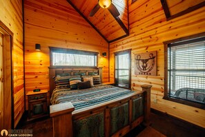 5 bedrooms, free WiFi, bed sheets, wheelchair access