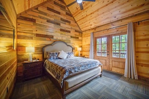 7 bedrooms, free WiFi, bed sheets, wheelchair access