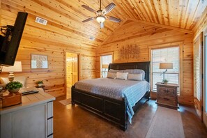 3 chambres, fer et planche à repasser, Wi-Fi gratuit, draps fournis