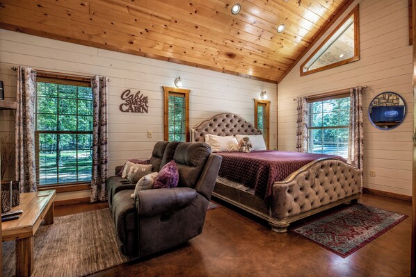 1 bedroom, free WiFi, bed sheets, wheelchair access - Runaway Rabbit:  1BR, 1 Bath, Sleeps 2 (Broken Bow)