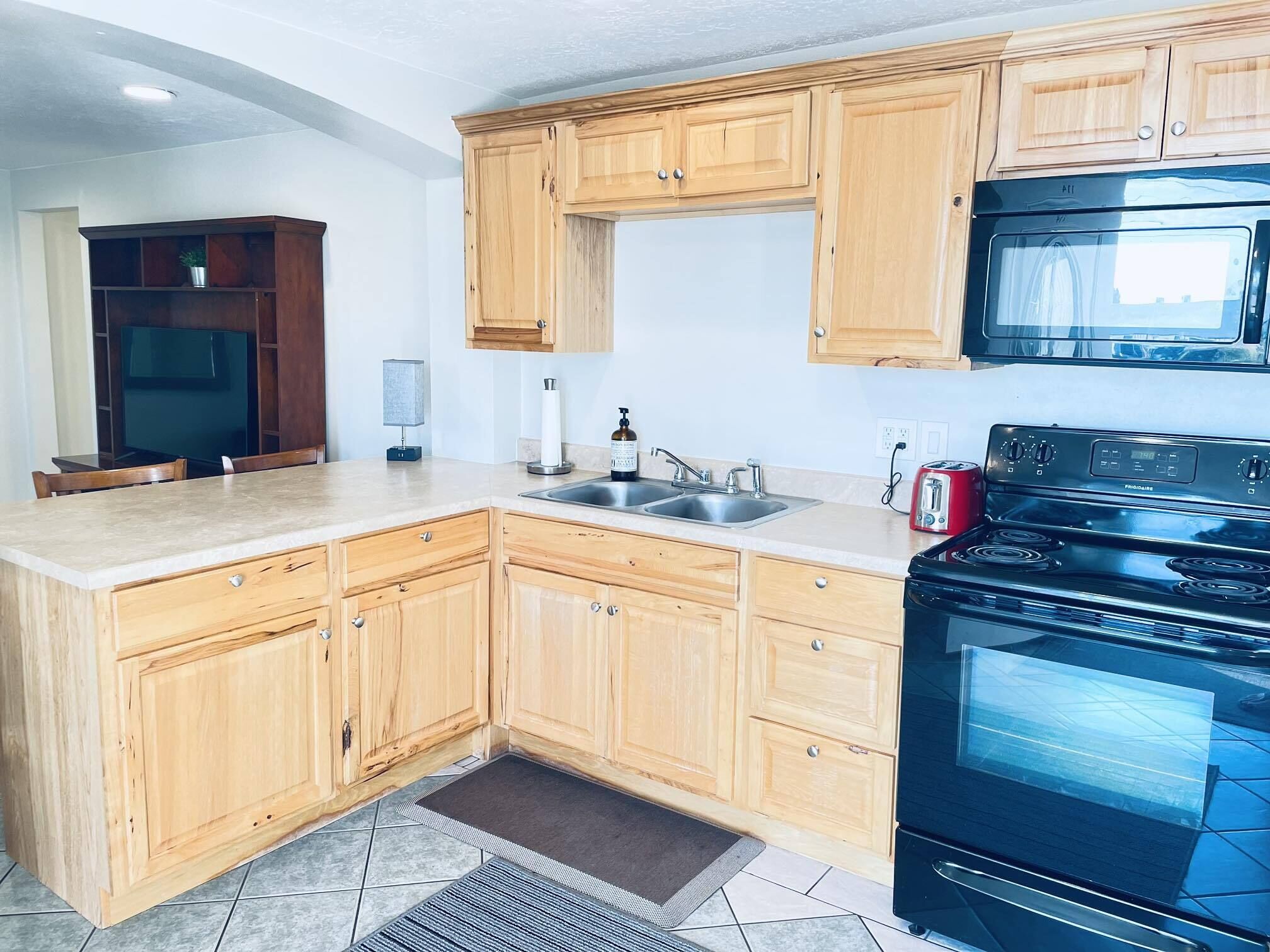 family suite | private kitchen | microwave, coffee/tea maker