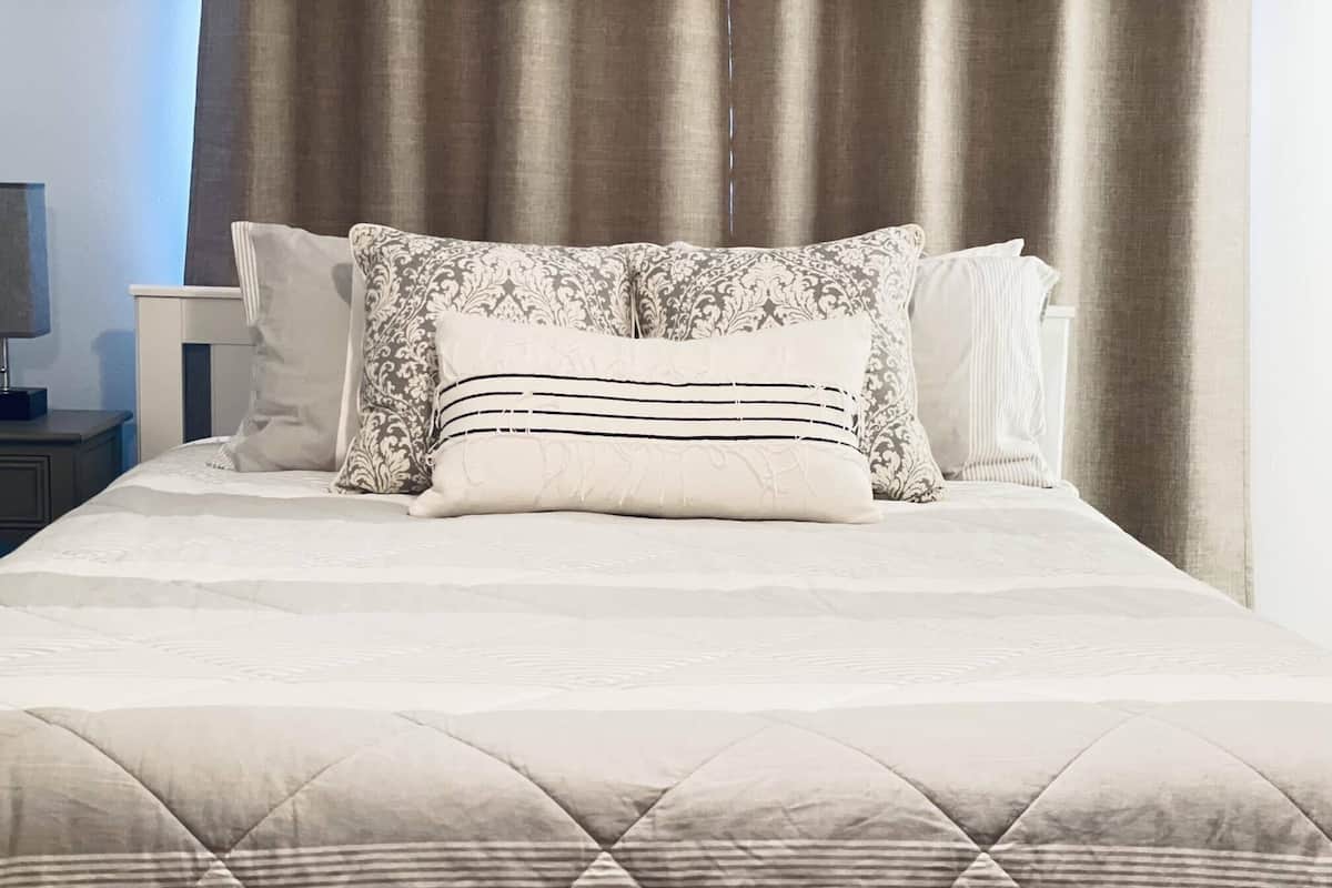 Suíte família | 1 quarto, individualmente mobiliados, Wi-Fi de cortesia, roupa de cama