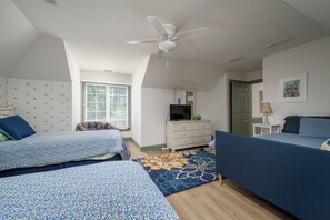 5 bedrooms, iron/ironing board, free WiFi