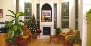 Área de estar no saguão