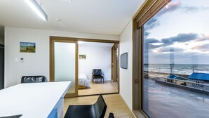 Toetasjesleilighet (25 PY) | Oppholdsområde | Flatskjerm-TV