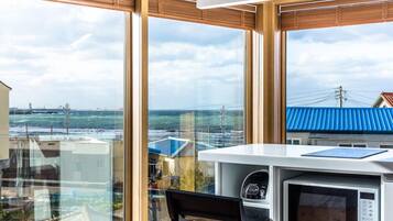 Studio (16 PY) | View from room