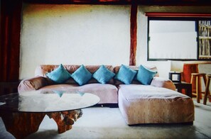 Living area - Garden View Studio on the Beach in Tulum ideal for couples, families or friends. (TULUM)