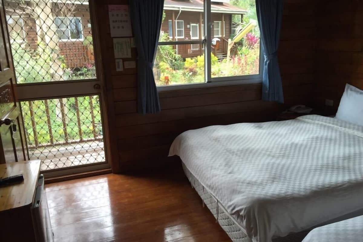 blackout curtains, free wifi