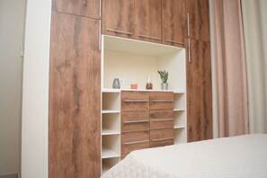 2 chambres, fer et planche Ă repasser, Wi-Fi, draps fournis