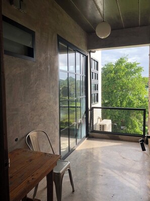 Standard Double Room | Balcony - Rumpai Loft Habitat (Chiang Mai)