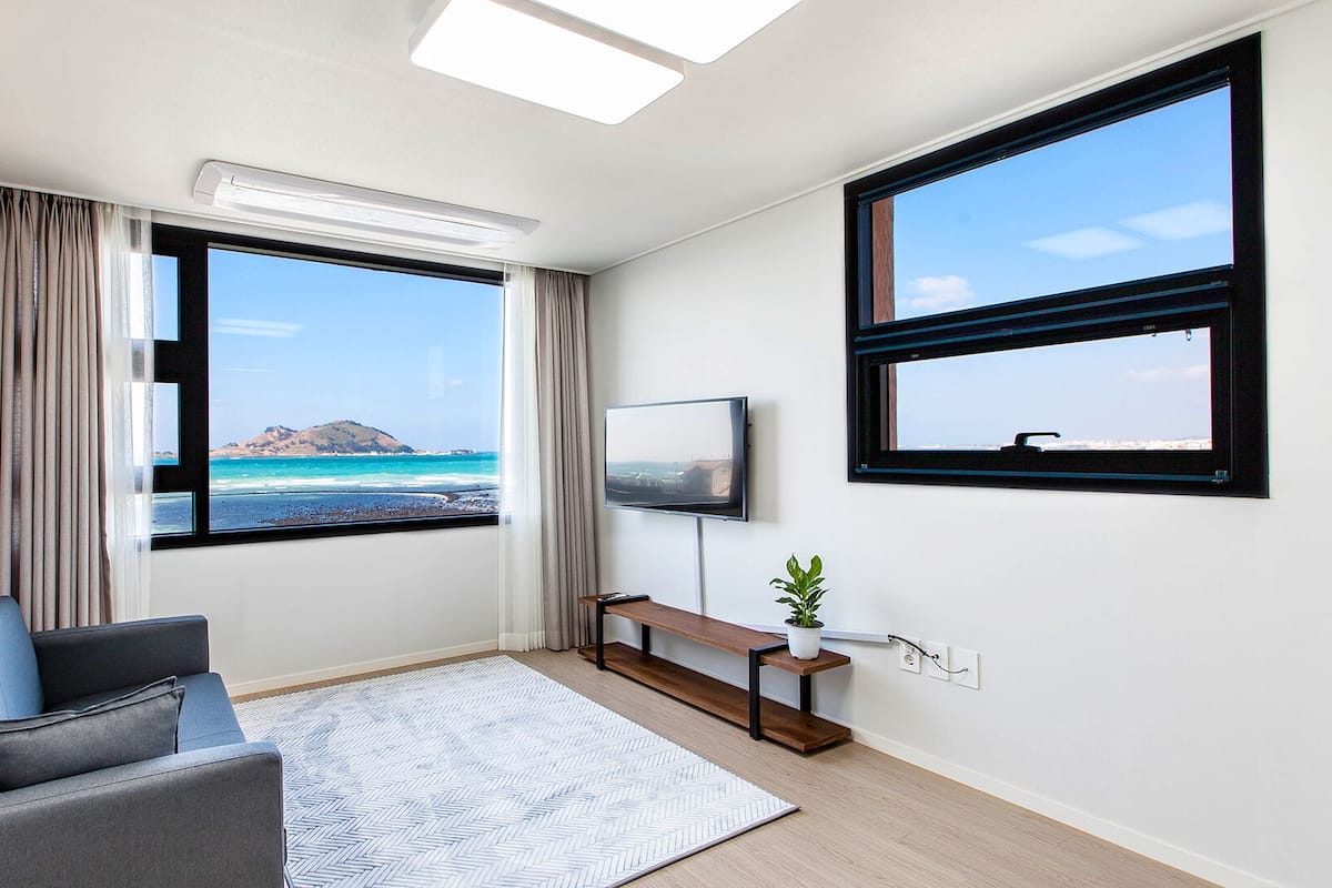 Room, 2 Bedrooms, Ocean View (20 PY) | 2 bedrooms, free WiFi