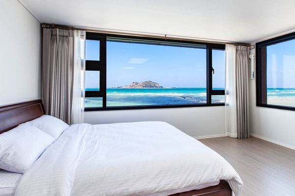 Studio, Ocean View (13 PY, 3rd Floor) | WiFi (free)