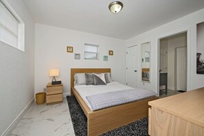 1 bedroom, iron/ironing board, free WiFi, bed sheets