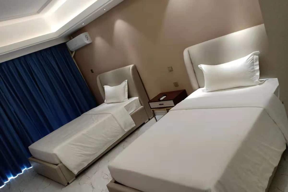 City Twin kamer | Een bureau