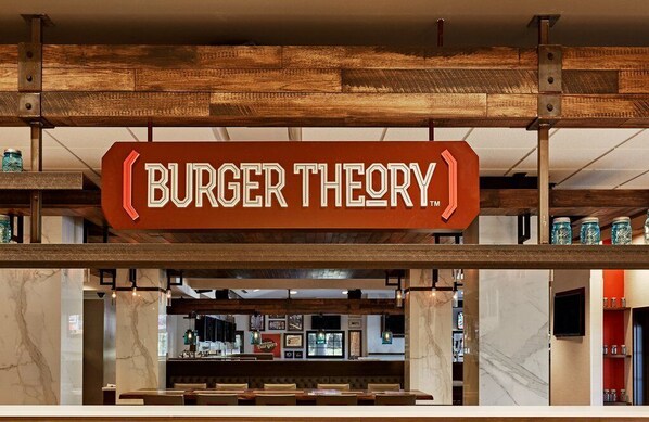 Exterior detail - Holiday Inn Lubbock South (Lubbock)