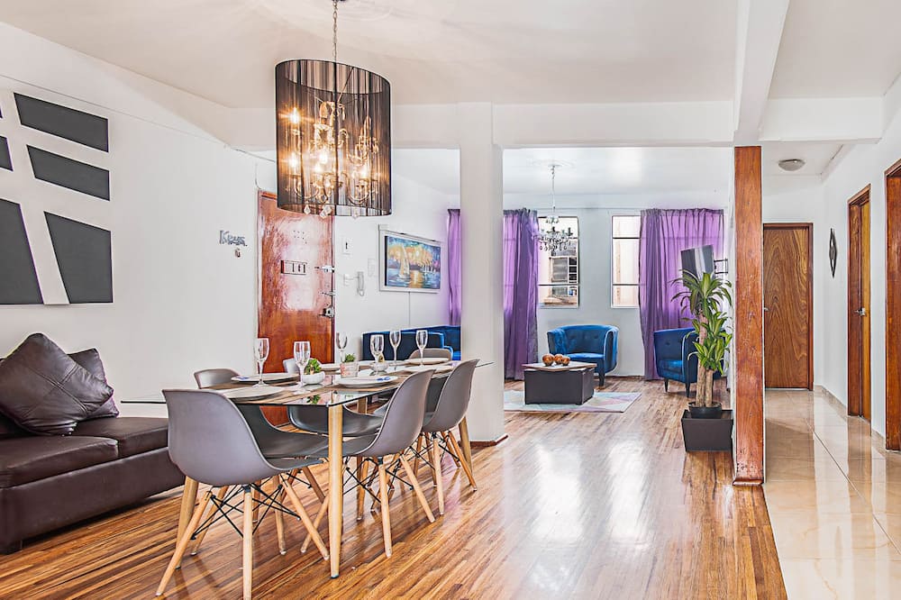 Roma Sur Balcony Apartments - Family Friendly