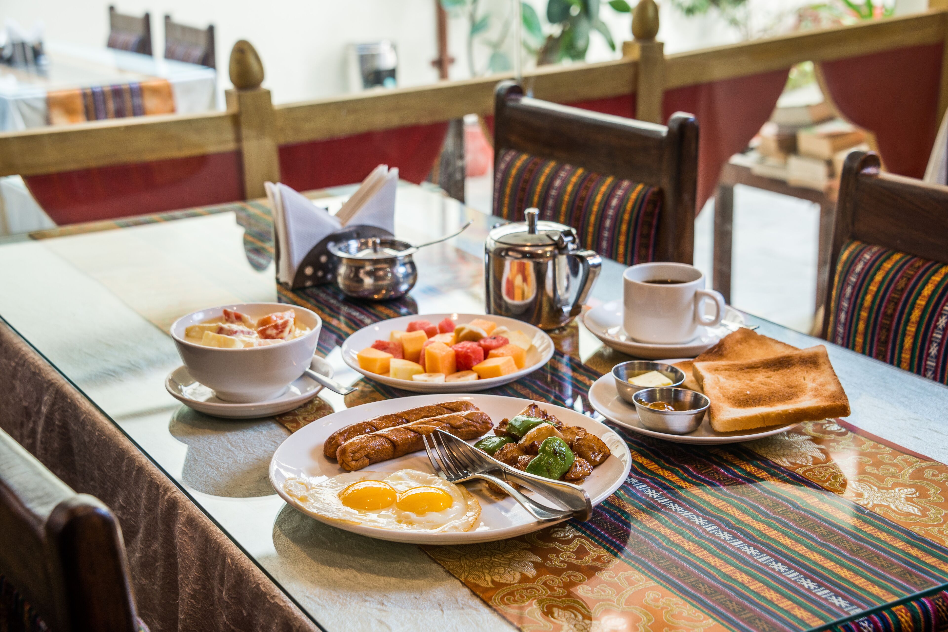 Free daily buffet breakfast