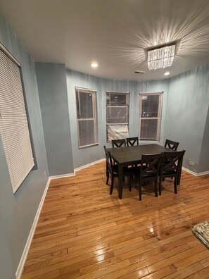 Dining - Luxury Home Away From Your Home (Chicago)