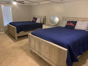 2 bedrooms, WiFi, bed sheets