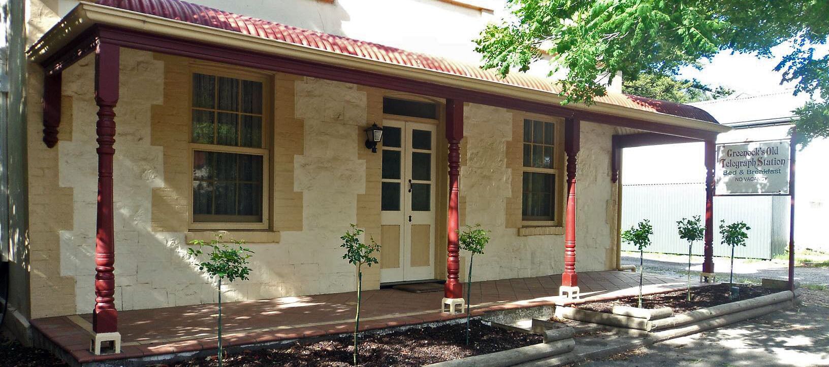 Experience all the Barossa Valley has to offer in a delightful heritage cottage.