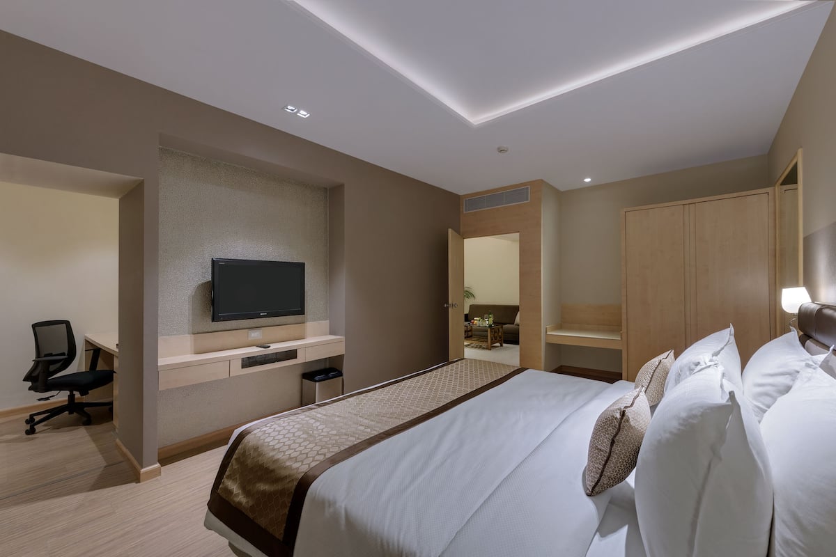 1 phòng ngủ, minibar, két bảo mật tại phòng, bàn