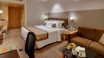 1 dormitori, minibar, caixa forta a l'habitació i escriptori