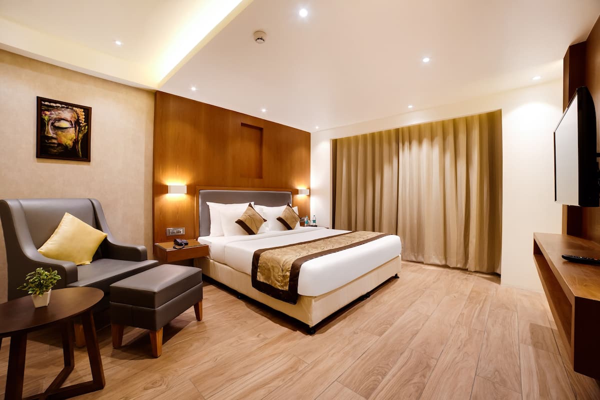 Hazel Suite | 1 habitación, minibar, caja de seguridad en la habitación y escritorio