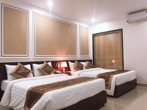 Standard Room | Individually decorated, individually furnished, blackout drapes - Dai Loc Hotel (Ha Long)