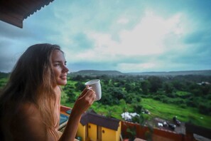 Luxurious Wooden Cottages with Hill View | Soundproofing, free WiFi - Grand Vatika Resort (Arambol)