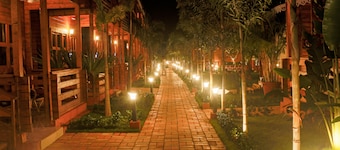 Grand Vatika Resort