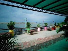 Deluxe Double Room, Sea View | Courtyard view