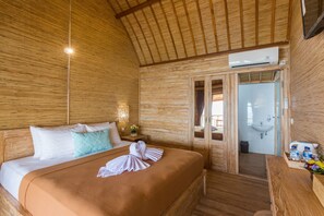 Double Room, Balcony, Sea View | In-room safe, blackout drapes, iron/ironing board, bed sheets - The Dewi Sun Sun Suite (Penida Island)