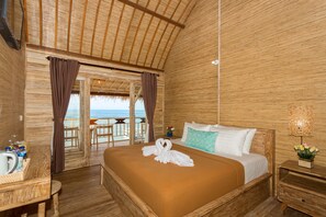 Tweepersoonskamer, balkon, uitzicht op zee | Balkon