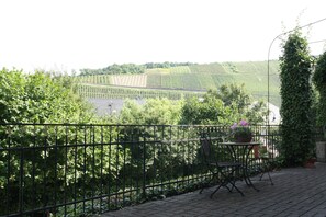 Quang cảnh vườn