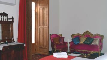 Soundproofing, cribs (free), rollaway beds (surcharge), WiFi (free)