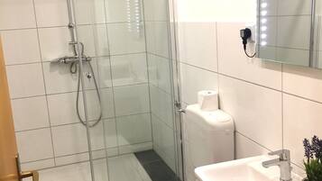 Dusche, Seife, Toilettenpapier