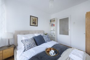 Appartement Affaires | 2 chambres, fer et planche à repasser, Wi-Fi gratuit, draps fournis