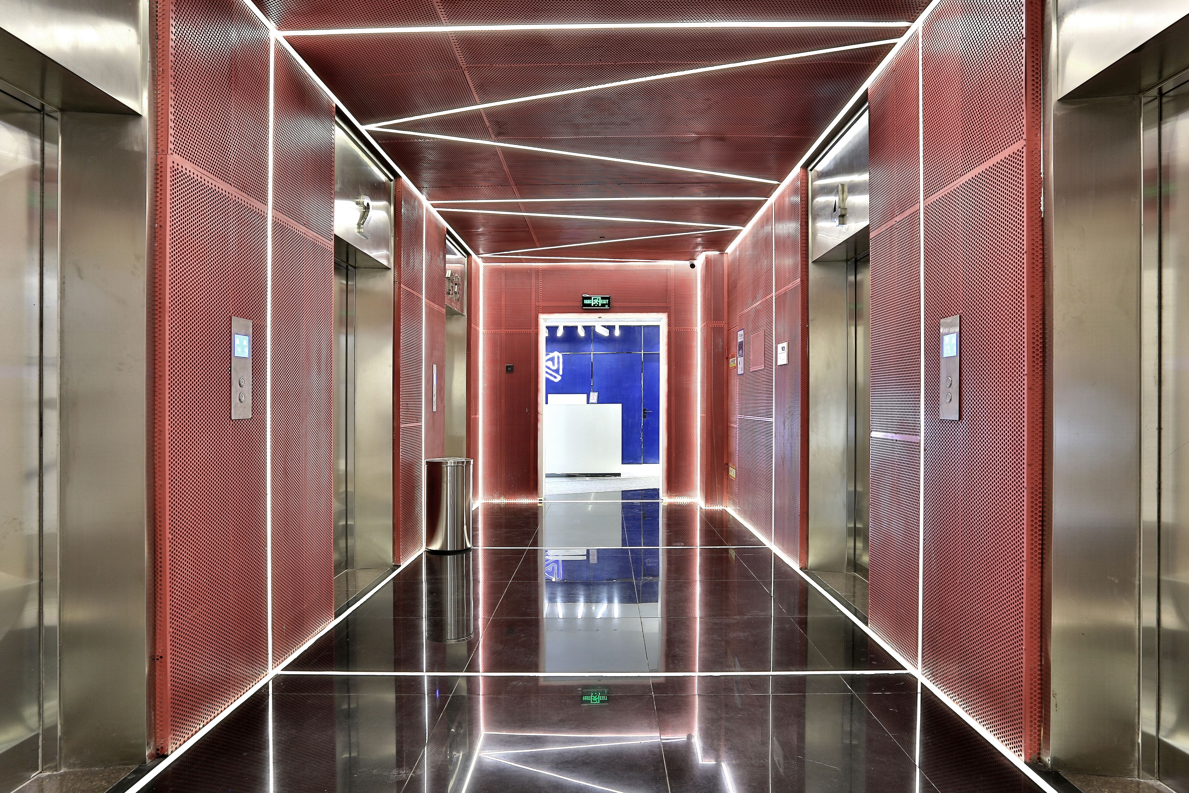 Majoituspaikan sisäänkäynti