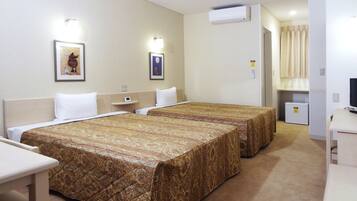 デスク、WiFi (無料)