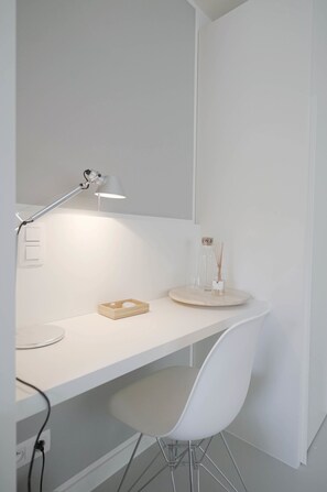 Deluxe Studio Suite | Room amenity - Florence en Ville (Brussels)