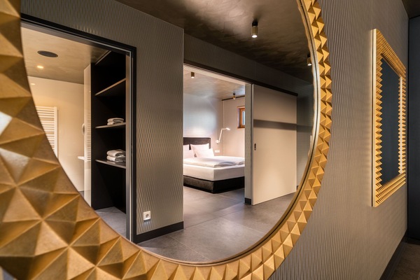 Suite Goldrausch | Een kluis op de kamer, individueel gedecoreerd, individueel gemeubileerd