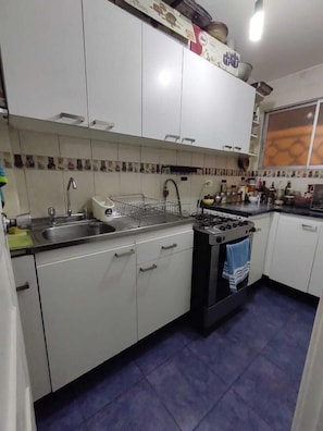 Fridge, microwave, oven, coffee/tea maker