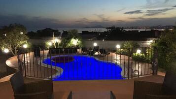 Seasonal outdoor pool
