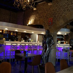 Bar (on property) - Charming Suites Jan Zonder Vrees (Antwerp)